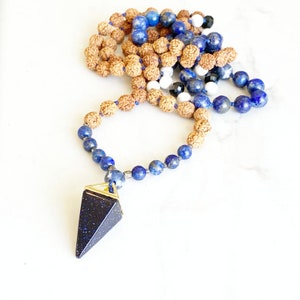 Collar Mala 108, Collar Mala Lapis Lazuli Rudraksha, Collar Largo Mala con Colgante, Collar de Meditación de 108 Cuentas, Regalo Espiritual Mujeres