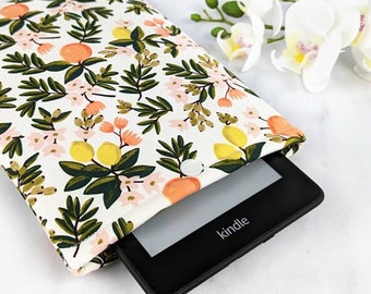 Kindle Paperwhite sleeve with snap - Floral Kindle sleeve - Citrus Kindle sleeve - Padded e-reader sleeve - Lemons & Oranges Kindle sleeve