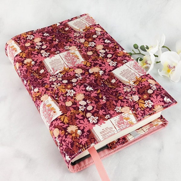 Adjustable book cover - Fabric book cover - Floral book sleeve - Fabric book sleeve - Adjustable book sleeve - Bookworm gift Dreamy Reading