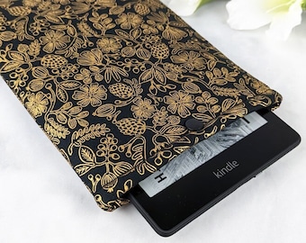Kindle Paperwhite sleeve with snap - Floral Kindle sleeve - Gold metallic Kindle sleeve - Padded e-reader sleeve - Fall Kindle sleeve golden