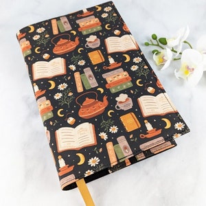 Adjustable book cover - Fabric book cover - Adjustable book jacket - Fabric book sleeve - Celestial book jacket - Chamomile Tea Cozy library