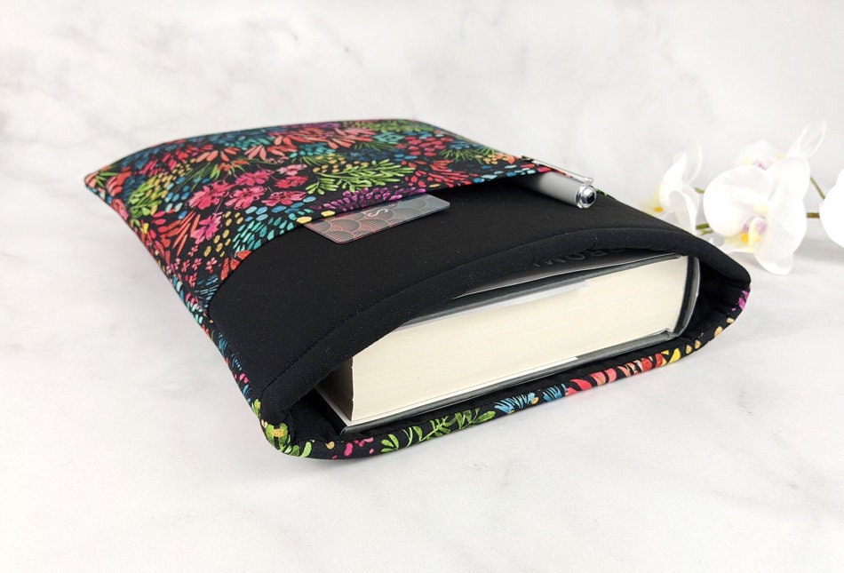 Padded book sleeve Maxi book sleeve Padded book cover Etsy