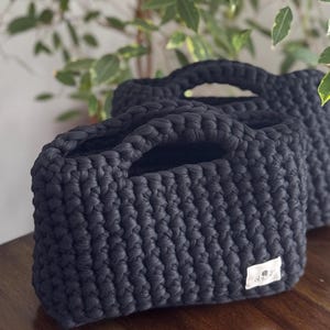 HANDGEMACHTE HÄKELTASCHE -Schwarz