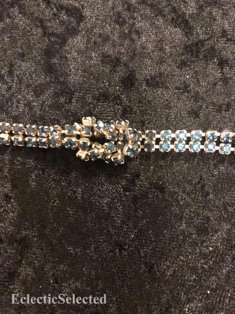 Knotted Blue Rhinestone Sweater Clip