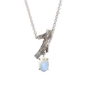 Twig Oval Moonstone Pendant
