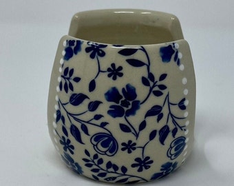 Wheel thrown blue flowered pottery sponge holder.  Ready to ship.