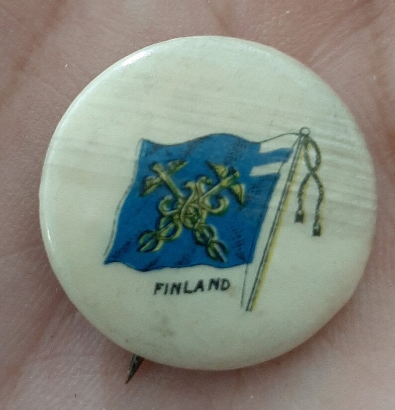 Vintage FINLAND Flag Pinback