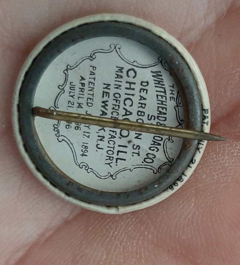 Vintage FINLAND Flag Pinback