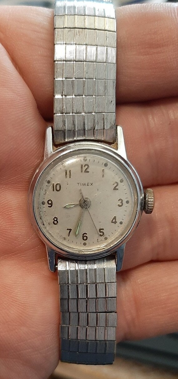 Vintage Timex Womans Wristwatch for parts - image 1