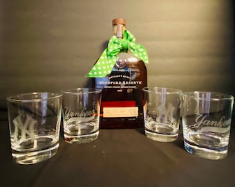 New York Yankees Hand Etched Set of 4 Glasses