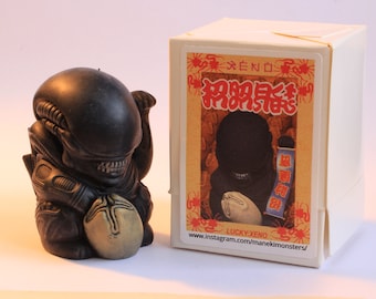 Maneki Monsters Mini (60mm): Lucky Xeno (painted) - Lucky Cat