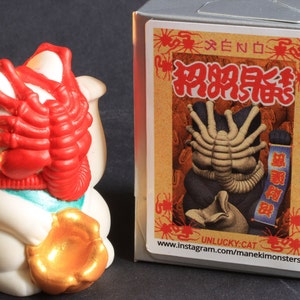 Maneki Monsters Mini (60mm):  Unlucky Cat (OG White) - Lucky Cat Maneki Neko Waving Cat Alien Giger Facehugger