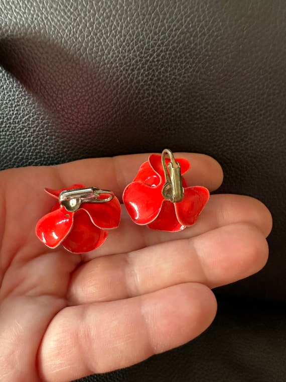 Vintage Jewelry Earrings Beautiful Red Enamel Flo… - image 2