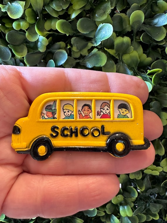 Vintage Jewelry Brooch Adorable Enamel School Bus 
