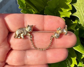 Vintage Jewelry Brooch Beautiful Signed Avon Cat Stick Pin