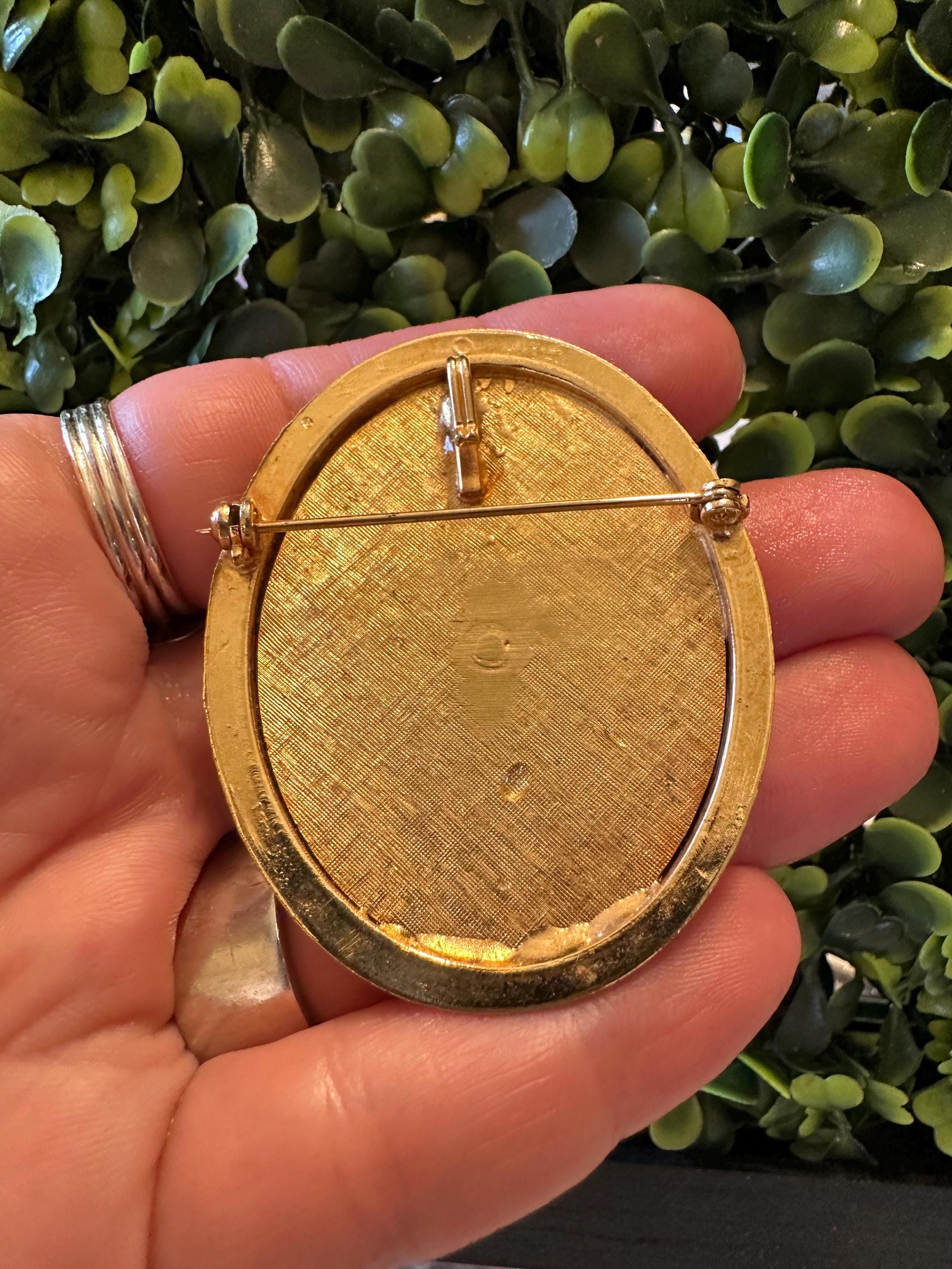 Broche Signée "Il était Une Fois" - Série Lonie - Finition Or - Bijou Vintage D'occasion