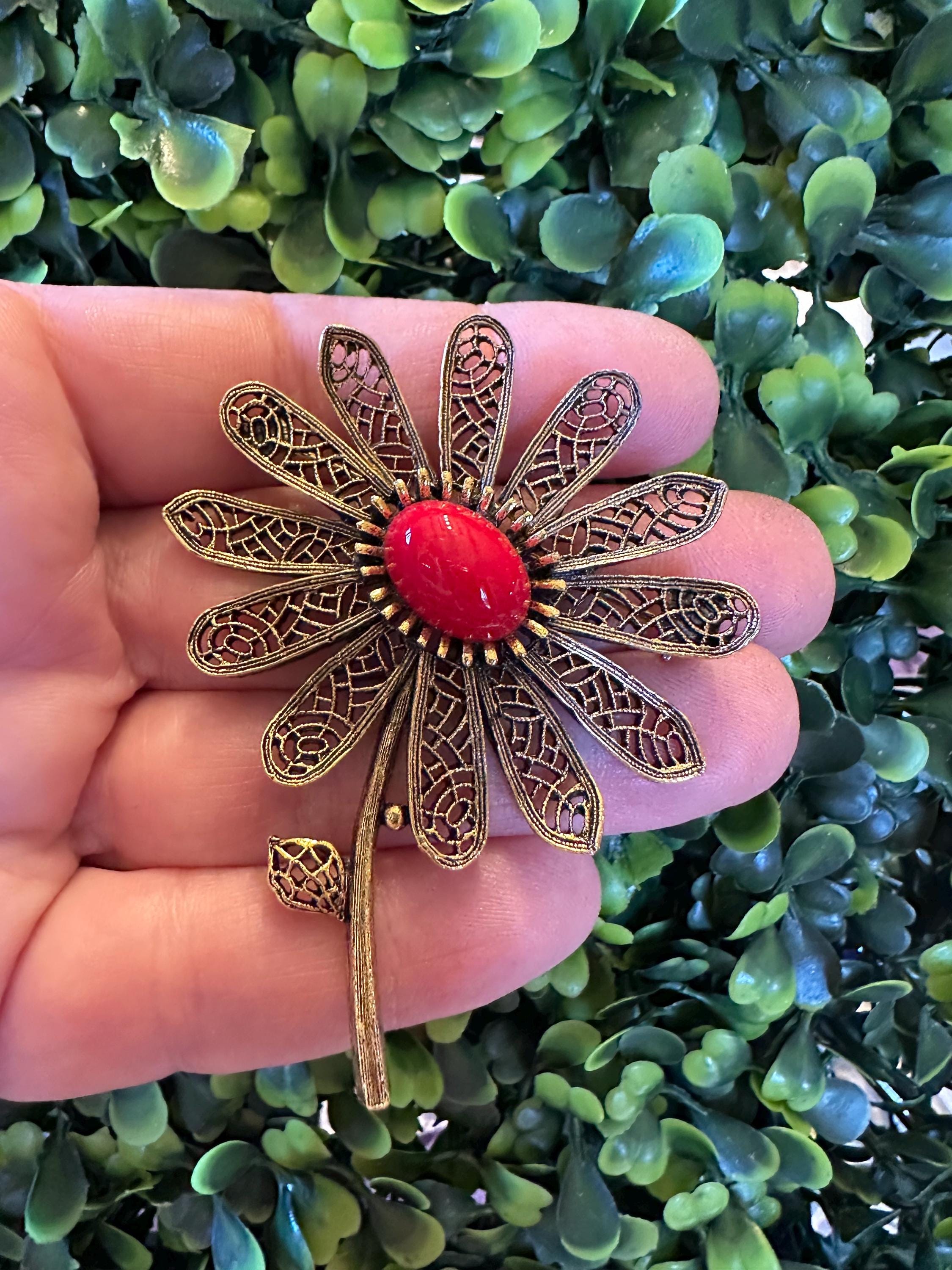 Vintage Rhinestones Metal Stick Pin Scarf Daisy Flower Lot Of 2‎ Vintage Rhinestone Daisy Brooch - Etsy main image 2