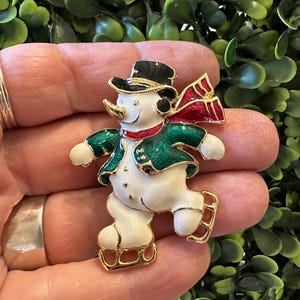 Vintage Jewelry Brooch Adorable Christmas Enamel Snowman Gold Tone Pin