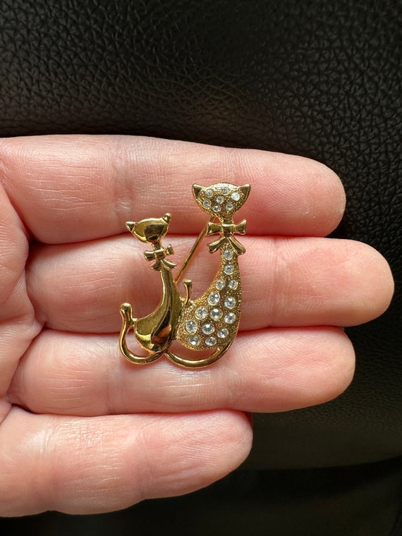 Vintage Jewelry Brooch Adorable  Rhinestone Cat P… - image 1