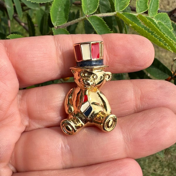 Vintage Jewelry Brooch Signed Avon Adorable Patriotic Teddy Bear Gold Tone Tack Pin