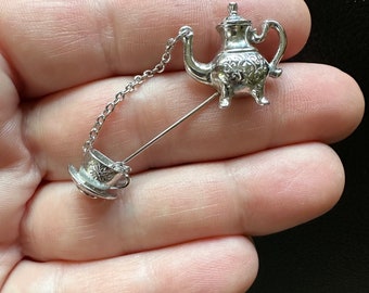 Vintage Jewelry Brooch Beautiful Signed Avon Teapot Cup Saucer Stick Pin