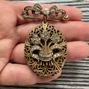 Vintage Jewelry Brooch Signed Cadoro Rhinestone Locket Beautiful Flower Pin