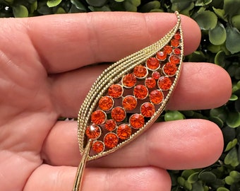 Vintage Jewelry Brooch Beautiful Orange Rhinestone Gold Tone Pin