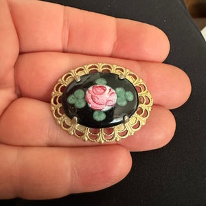 Vintage Jewelry Brooch Beautiful Rose Enamel Flower Gold Tone Pin