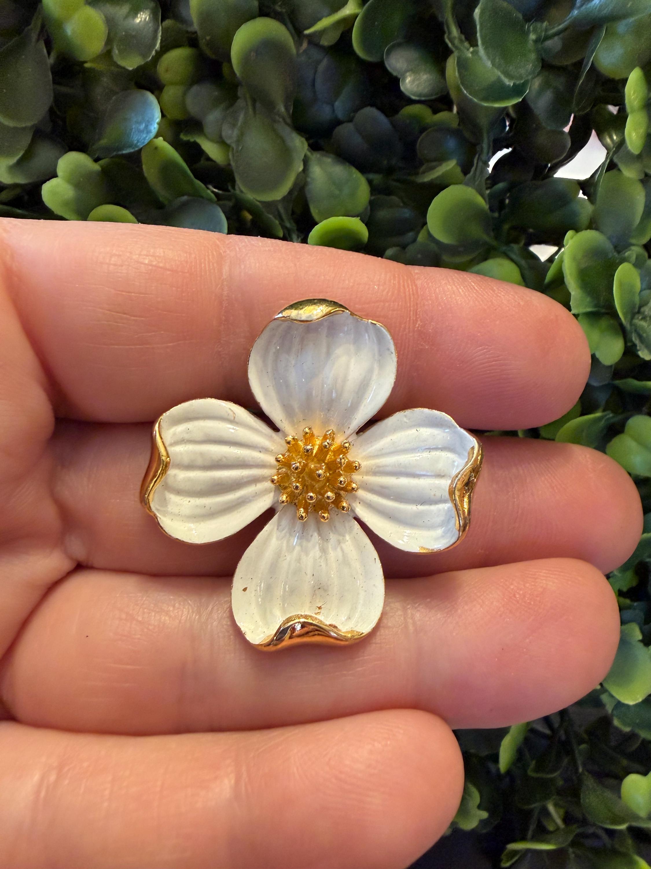 Vintage Jewelry Brooch Signed Crown Trifari Enamel 1 3/8” Dogwood