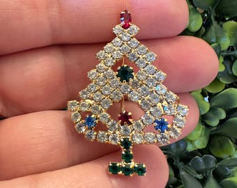 Vintage Jewelry Brooch Multicolored Rhinestone Christmas Tree Pin