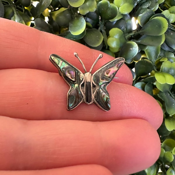Vintage Jewelry Brooch Beautiful Signed Mexico Abalone Shell Butterfly Silver Tone Pin