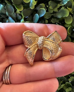 Christian Dior　Brooch Gold Vintage Vintage Christian Dior Brooch: Gold Plated Rhinestone Bow Pin - Etsy