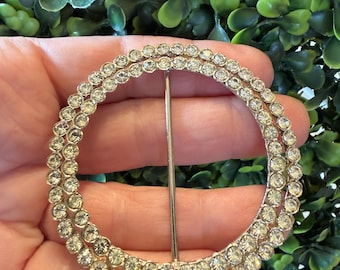 Vintage Beautiful Rhinestone Belt Buckle:  Silver Tone