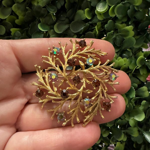 Vintage Jewelry Brooch Beautiful Signed Lisner Brown Iridescent Rhinestone Gold Tone Pin