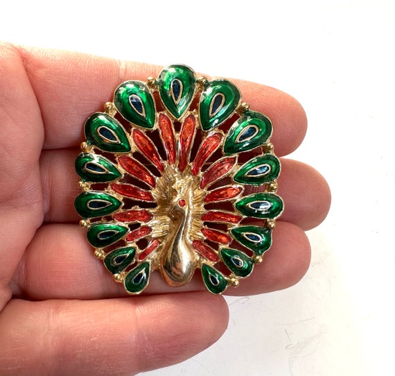 Vintage Jewelry Brooch Beautiful Enamel Peacock Gold Tone Pin