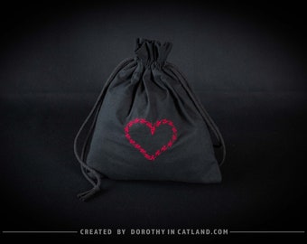 Borsa regalo riutilizzabile nera con un cuore