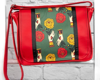 Sac cartable #hashtag. Sac cartable rouge. Sac à bandoulière fait main. Sac cartable Mains et Roses. #3489