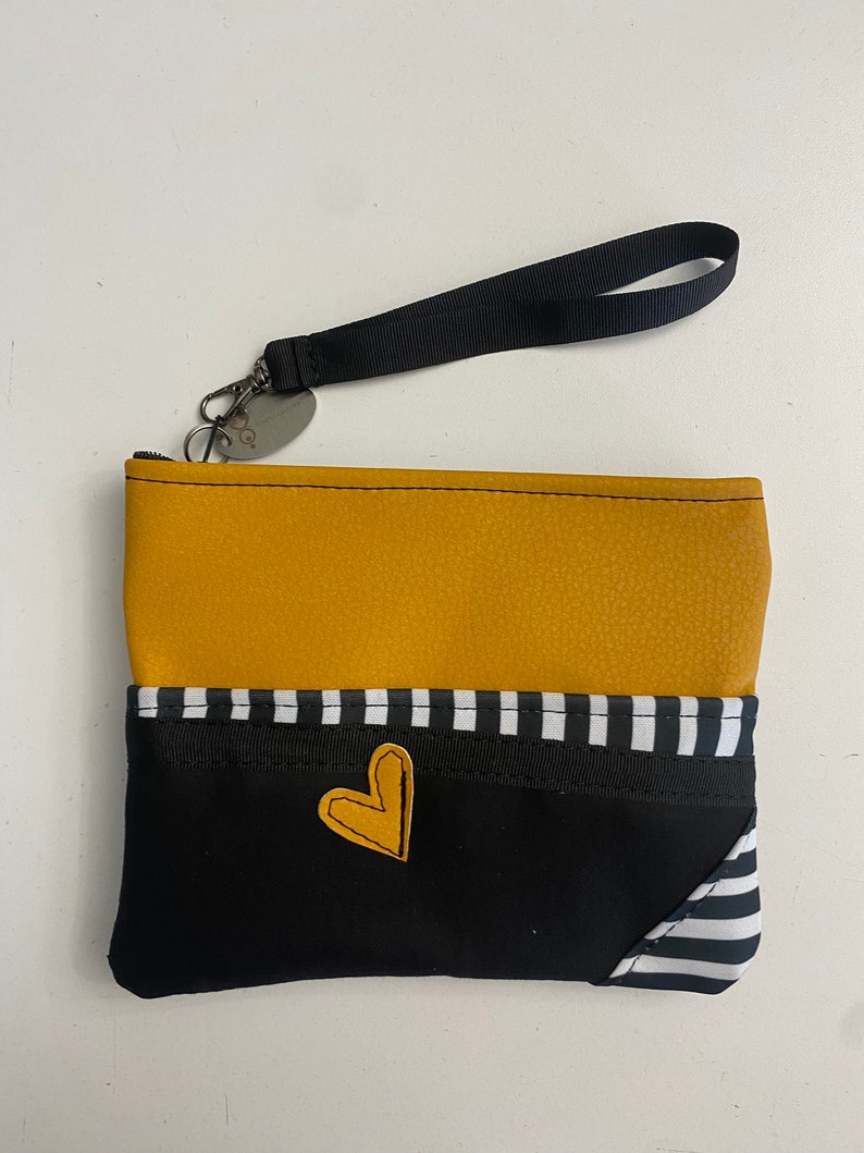 Punto Bag to Carry Everything. Faux Leather Bag. Women's Bag to Carry