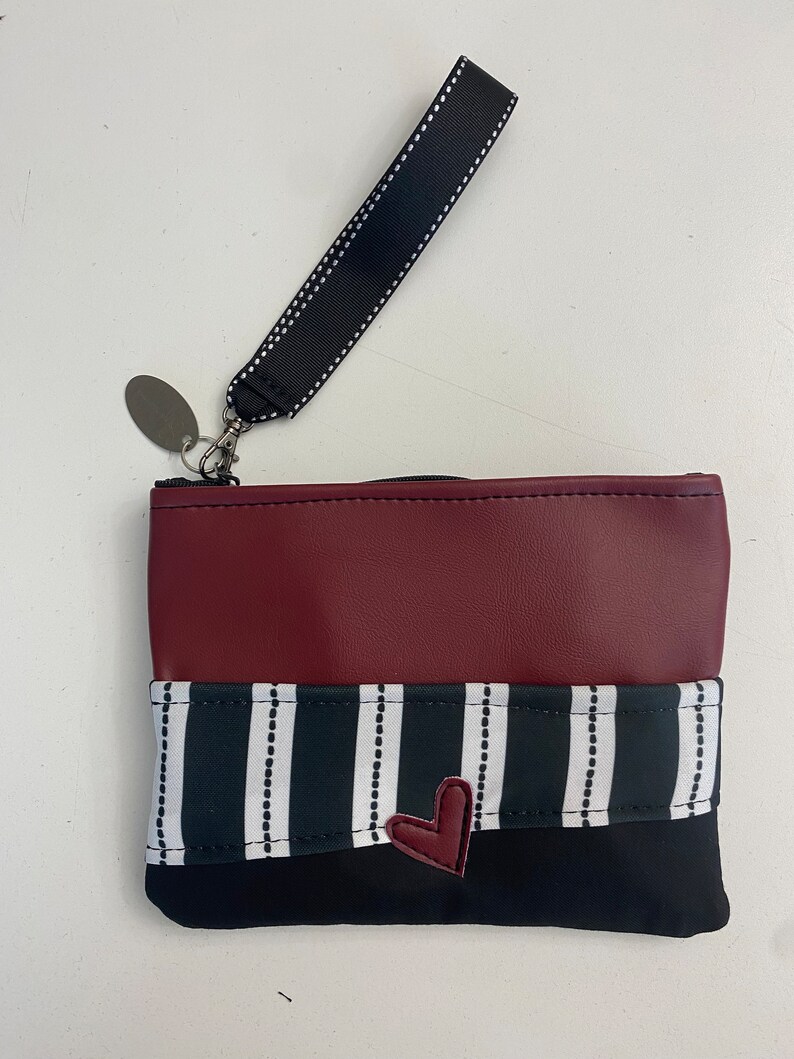 Punto Bag to Carry Everything. Faux Leather Bag. Women's Bag to Carry