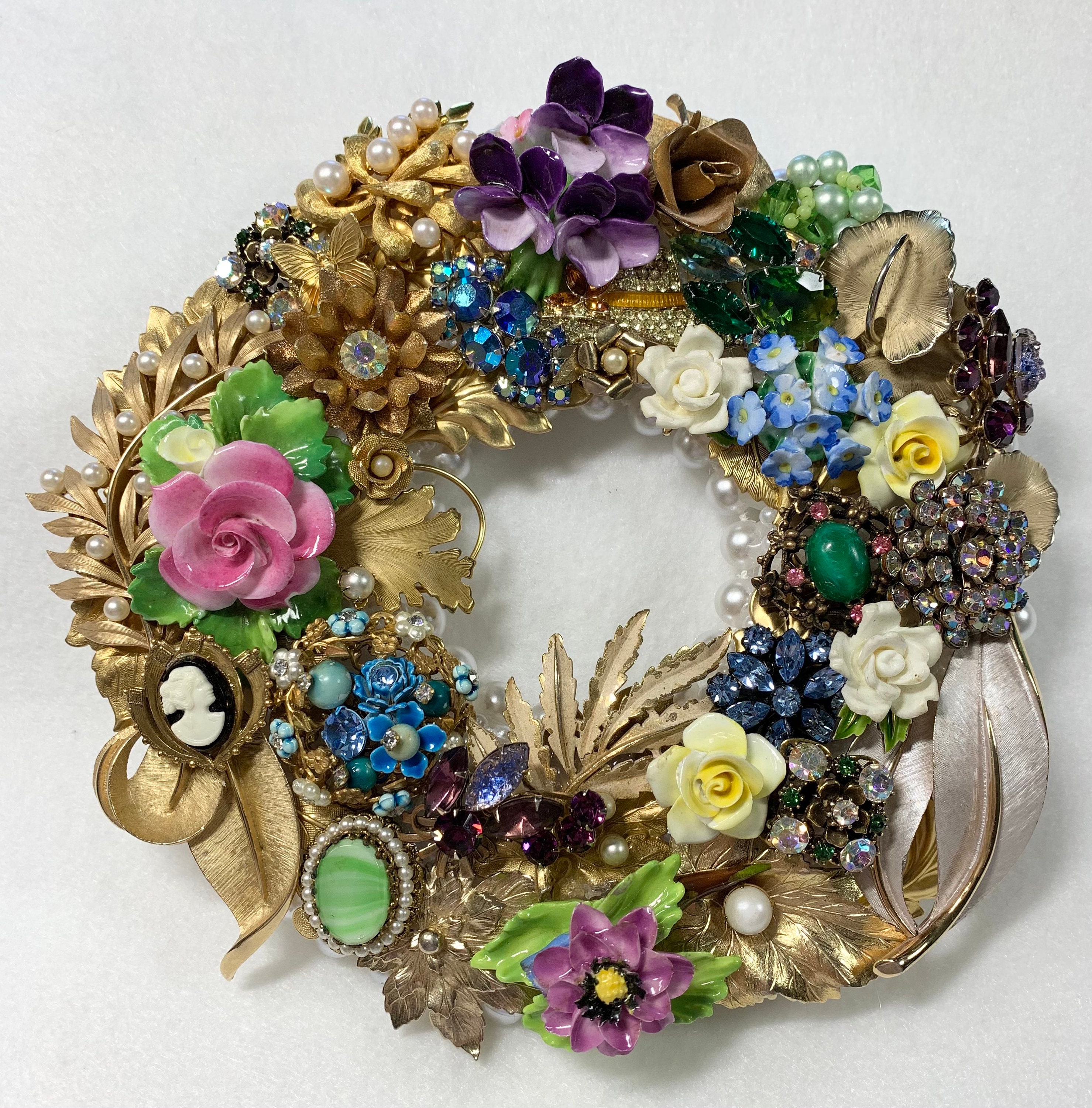 * vintage ornament ❀ シュールで愉快な お顔 オーナメント Vintage Jewelry Art Wreath - Etsy