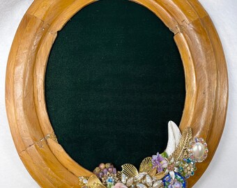 Vintage Jewelry Oval Wood Frame