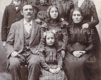 Portrait de famille photo vintage, téléchargement numérique, début des années 1900 pour impression d&#39;art, papier de scrapbooking, travaux manuels vintage, collage, journaux indésirables