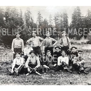 TÉLÉCHARGEMENT NUMÉRIQUE de l'équipe de baseball du camp de bûcherons vintage, photographie noir et blanc du début des années 1900 pour impression d'art, journaux indésirables, travaux manuels vintage