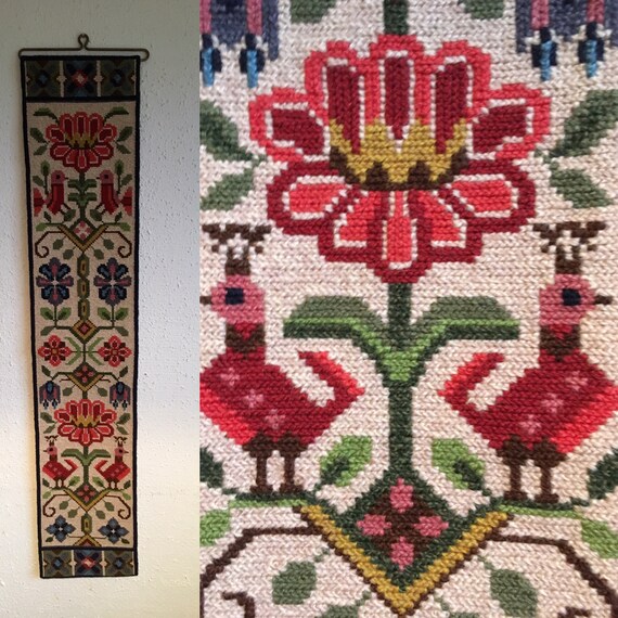 Home & Living Home Décor Wall Décor complete with its own hanging metal