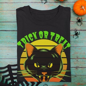Scary Black Cat Halloween Unisex T-Shirt