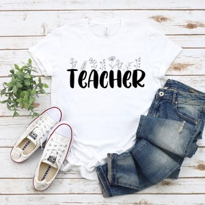 Trendy Lehrer Shirt SVG PNG | Lehrer-Dankesgeschenk | Blumen | Boho | Help Me Grow | Lehrer Geschenk | Cricut | Silhouette |