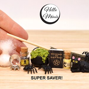 Super Saver! Miniature Halloween Set Cauldron Broom Book Cat Potion Spiders Crystal Ball 1:12 Scale Dolls House Halloween Decoration