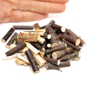 Miniature &#39;Logs&#39; Kindling Logs Log Fireplace Bonfire Dolls House Garden Shed Pot Plants Little Snowdrop Shop