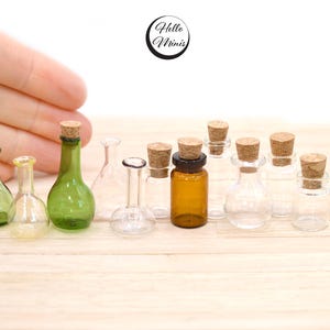 Miniature Vintage Flasks Bottles Canisters Apothecary Witch Wizard Potion Bottle Potions Mini Cork 1:12 Dolls House Halloween HelloMinis