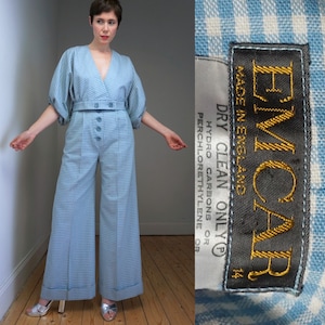 Vintage 1970s Trouser Suit/ EMCAR/ Blue and White Gingham/ Check/ Plaid/ Paint/ Matching Set/ Two piece/ Cropped/ Bell Bottoms/ Pretty Flare